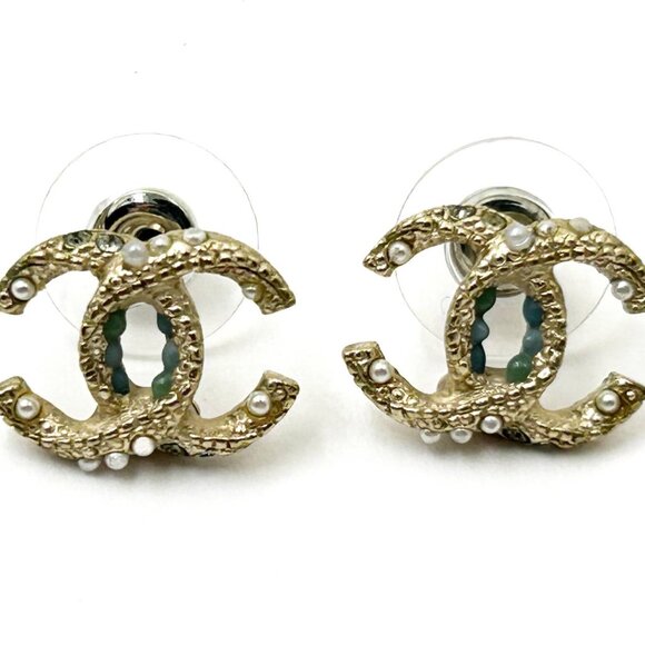 Chanel Gold Folded CC Mint Dot Seed Pearl Crystal Small Piercing Earrings - Picture 1 of 4